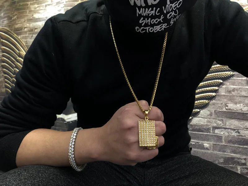 Щит Панцири Нержавеющая сталь кулон Цепочки и ожерелья полный Iced Out Украшенные