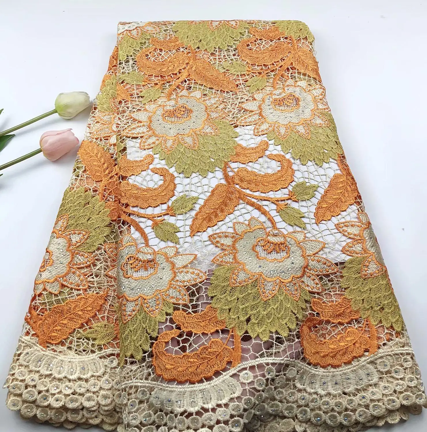 

High Quality African Lace Fabric 2019 New Design African Guipure Lace multicolor Nigerian Water soluble Lace Fabric