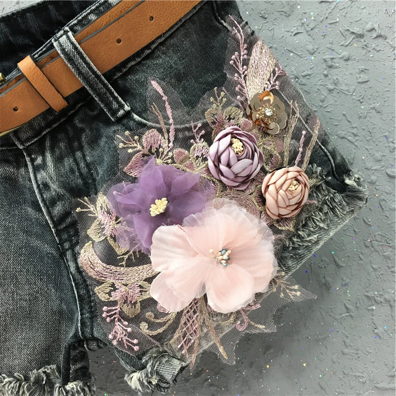 Женские джинсовые шорты с цветочной вышивкой рваные низкой талией и в Корейском