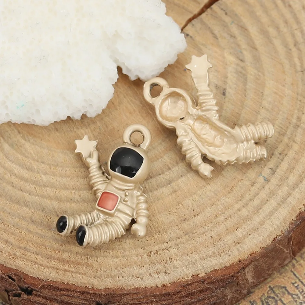 DoreenBeads Мода цинковый сплав подвеска с изображением галактики астронавт, космонавт бежевый красочный эмаль амулеты «сделай сам» 22 мм x 16 мм, 5 шт