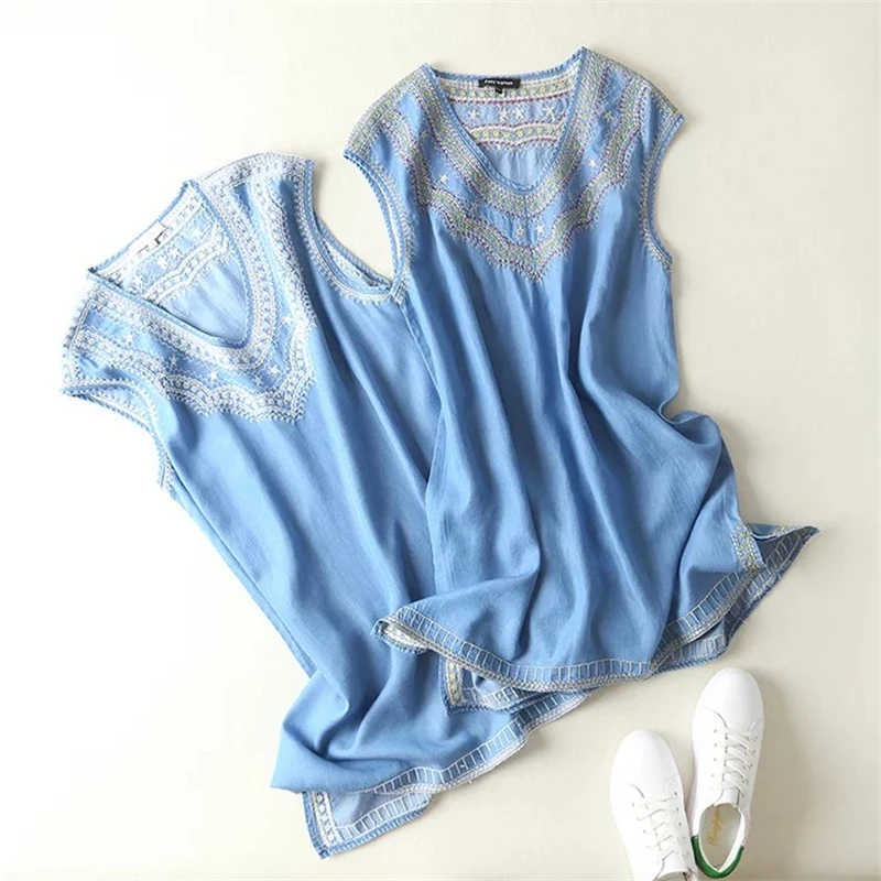 Летнее платье 2017 женское из джинсовой ткани с вышивкой в этническом стиле синее