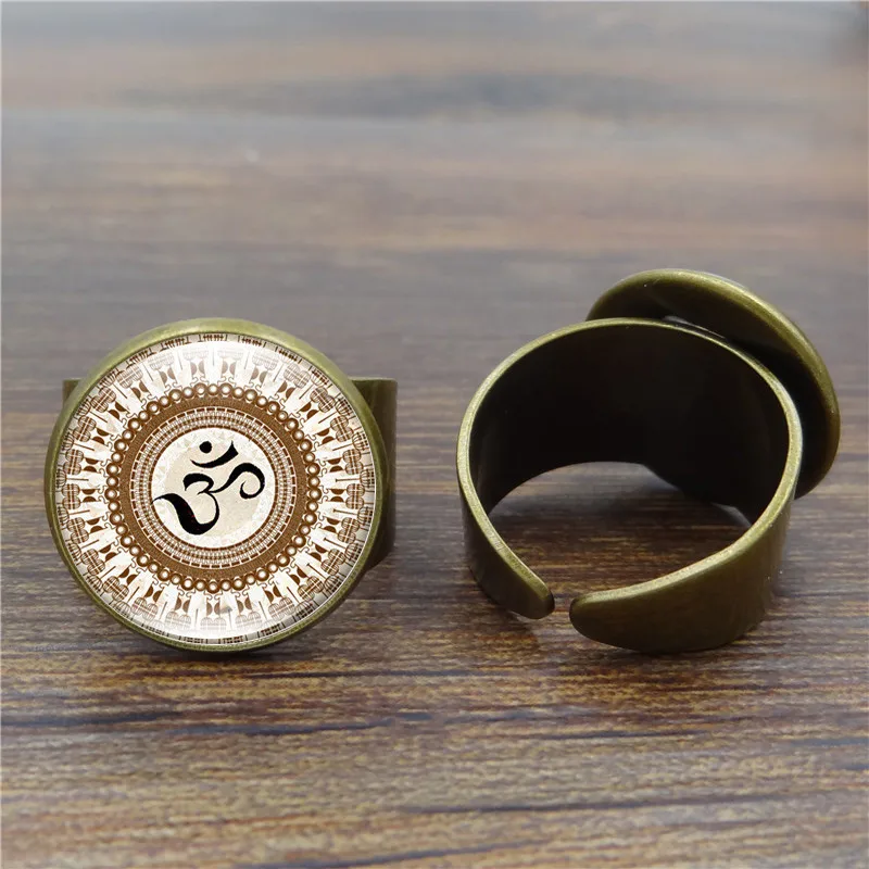 Винтажное антикварное кольцо индийский символ йоги Ом искусство коллаж