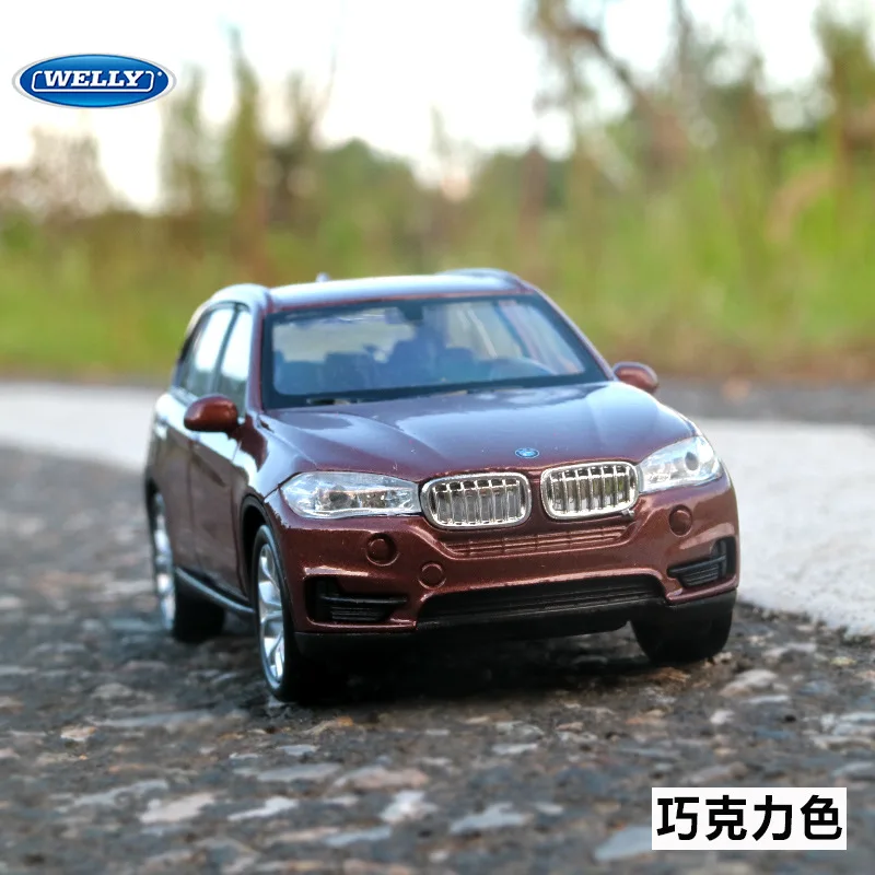 Бесплатная доставка 1:36 для BMW X5 Игрушечная модель автомобиля из сплава с функцией