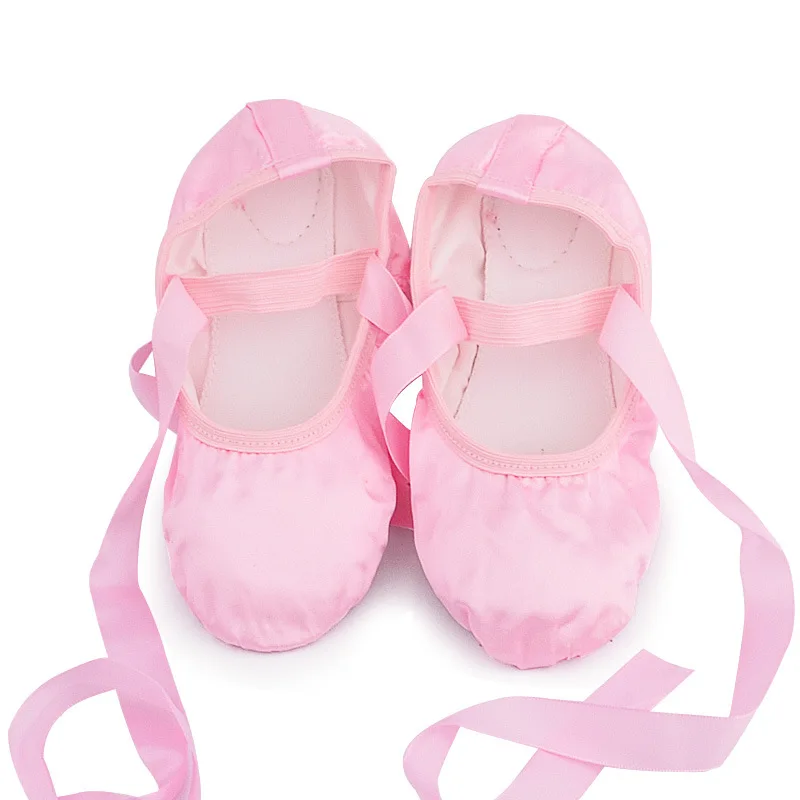 Pink Атласные балетки с ленточным ремешком, с круглым носком, для дома, для йоги, для взрослых девочек, с мягкой подошвой, танцевальные балетки - Цвет: Pink