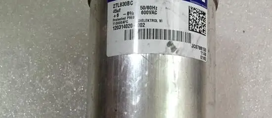 Оригинал и использованный в хорошем состоянии 27L830BC 600V45UF 600VAC|conditioning| |