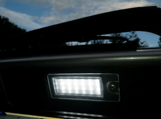 2 шт. 18SMD Автомобильный светодиодный номерной знак света Прямая замена лампы для Volvo S80 V70 XC70 X60 XC90 S60