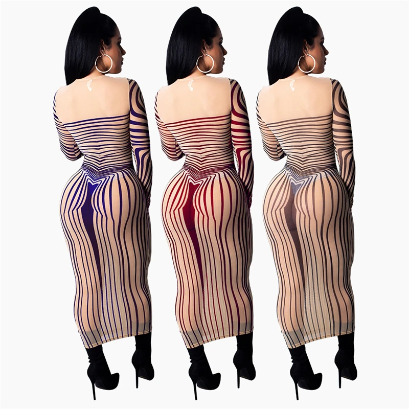 Платье-макси Сетчатое эластичное в полоску с длинным рукавом и круглым вырезом |