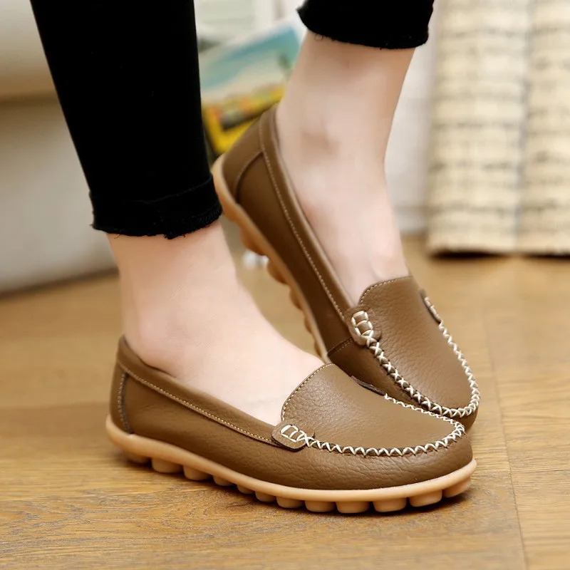 Слипоны на плоской подошве женские лоферы мокасины Летние кожаные балетки цвет