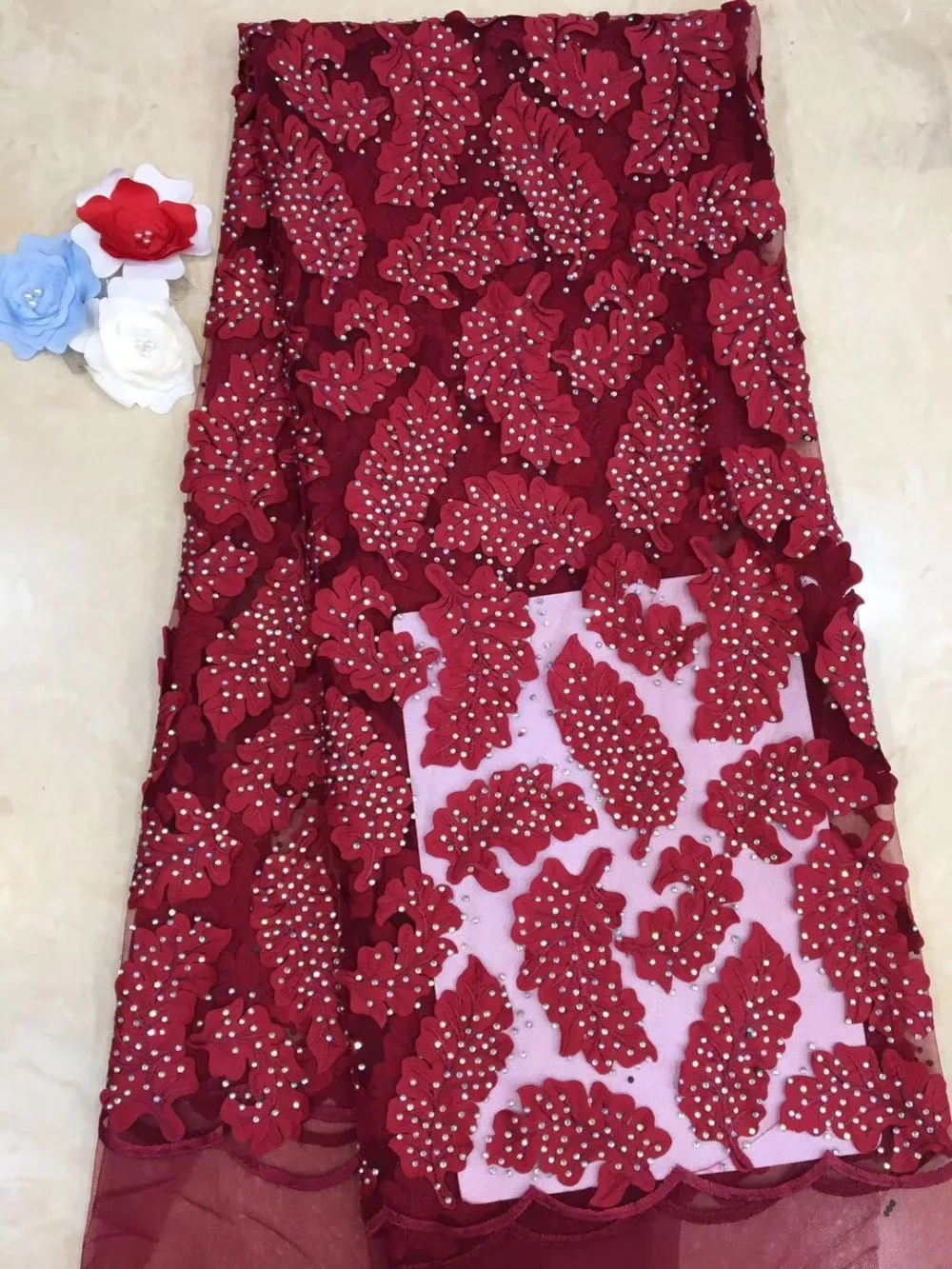 Французский в нигерийском стиле Тюлевая ткань с камушками 2019 Красный Высокое