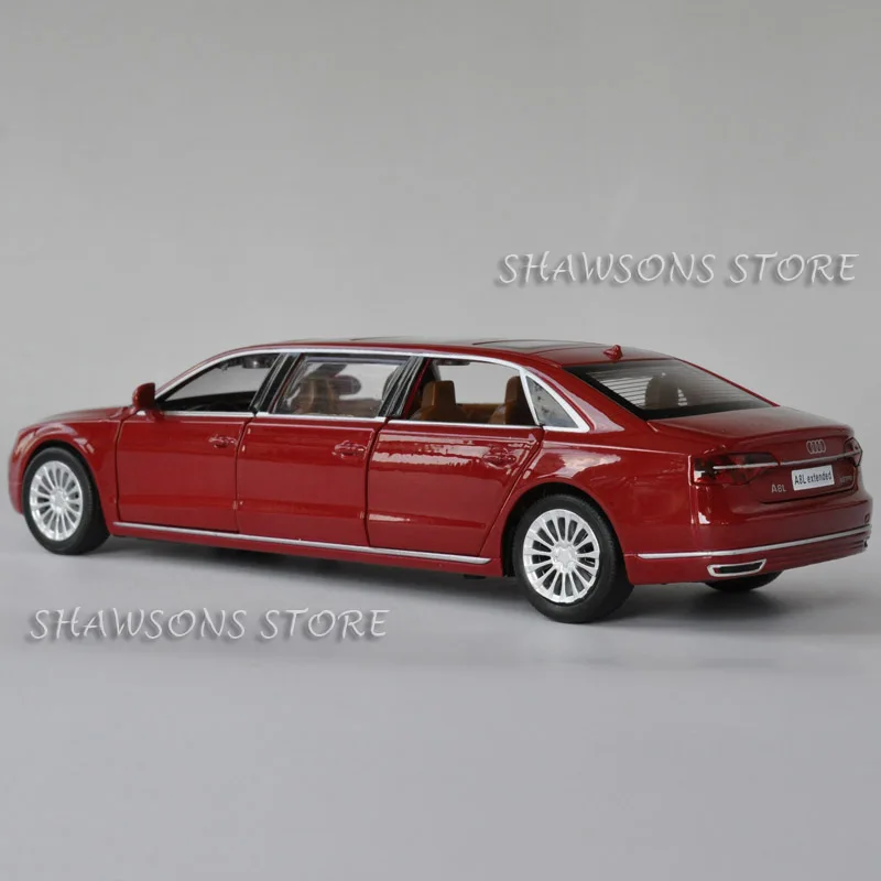 Литой под давлением Модель автомобиля игрушки 1:32 Audi A8L Расширенный вытяжной назад Реплика со звуком и светильник