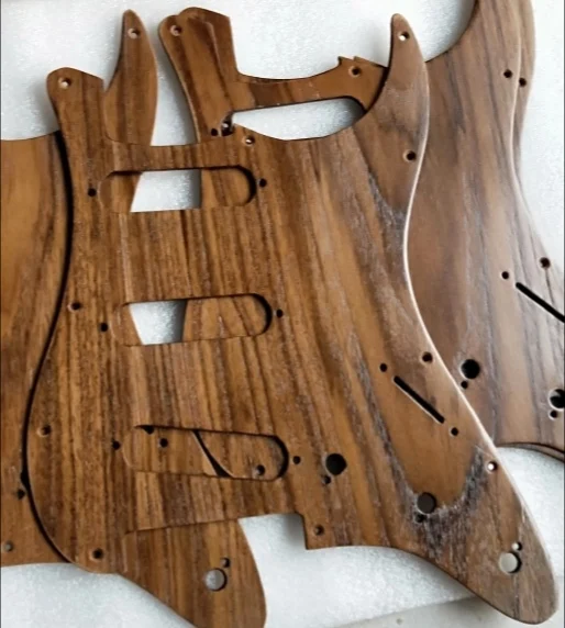 Ручной работы Pickguard ashtree#1605H-4 Электрический S trat гитара дерево SSS