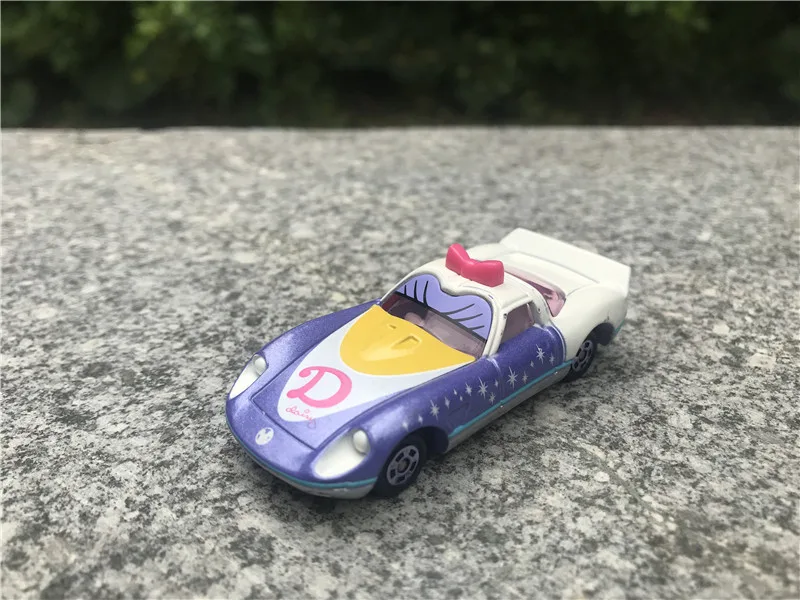 Tomica disney двигатели Дейзи Дональд Дак Винни Базз Микки ошавотт металл литья под давлением игрушечный автомобиль посылка - Цвет: Daisy