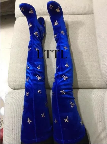 Женские бархатные сапоги выше колена черные или синие с круглым носком на