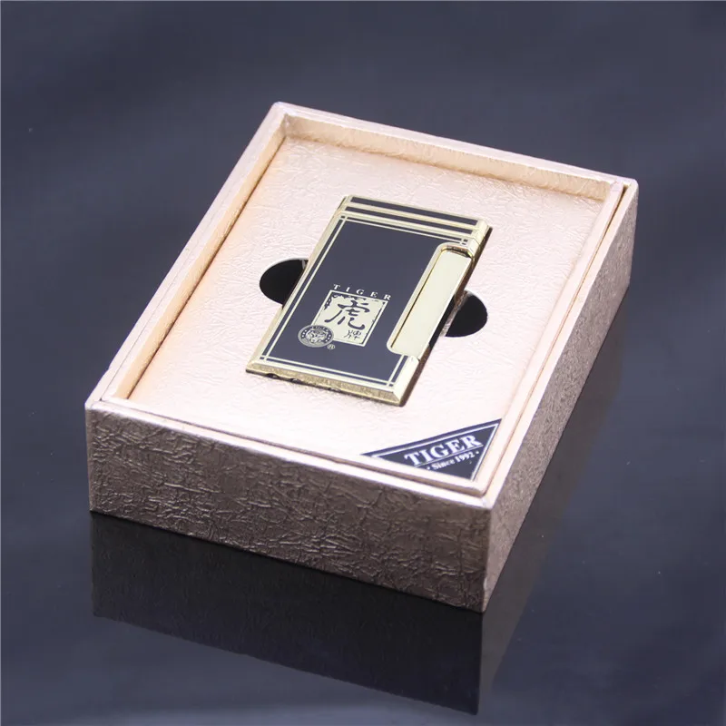 gift boxes of high-grade ultrathin lateral straight in lighter Metal lighters gifts lighters. | Дом и сад
