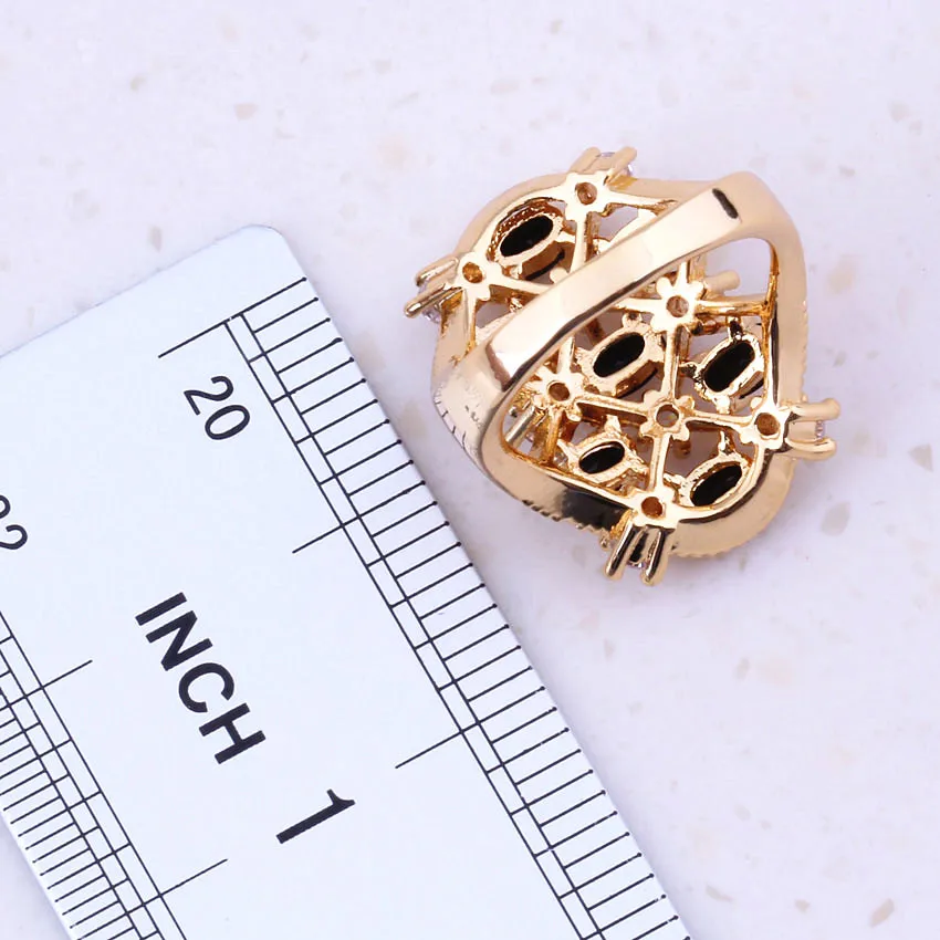 Кольцо женское золотистое с фианитом и черным кристаллом | Украшения аксессуары