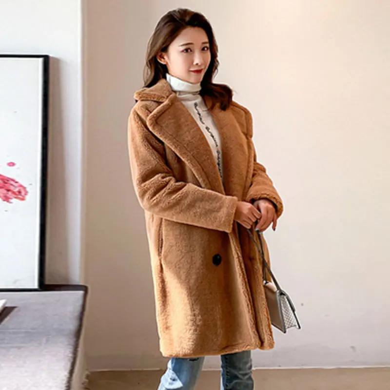 Light khaki Женское пальто из искусственного меха, зимнее плотное теплое длинное меховое пальто, модные меховые куртки с отворотом, верхняя одежда больших размеров 148 - Цвет: Light khaki