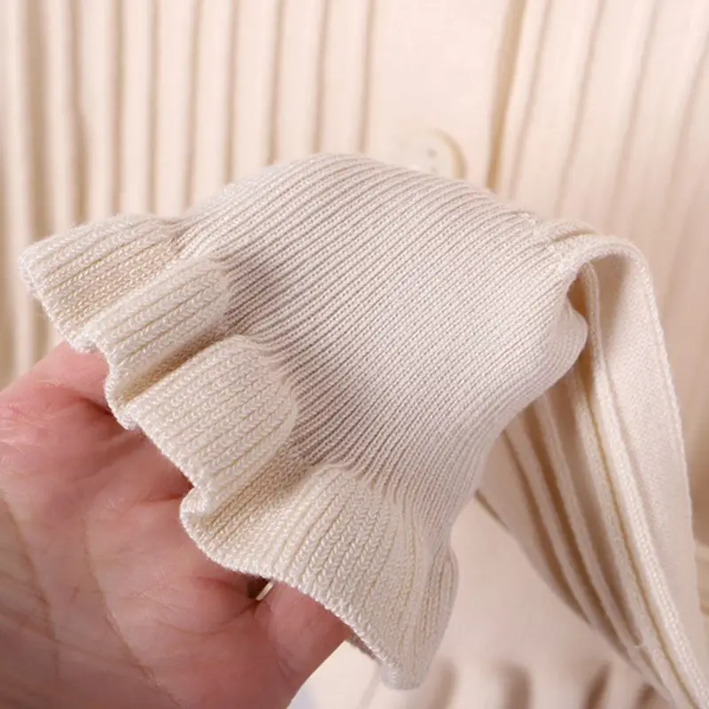 Женский трикотажный кардиган с V образным вырезом в рубчик| |