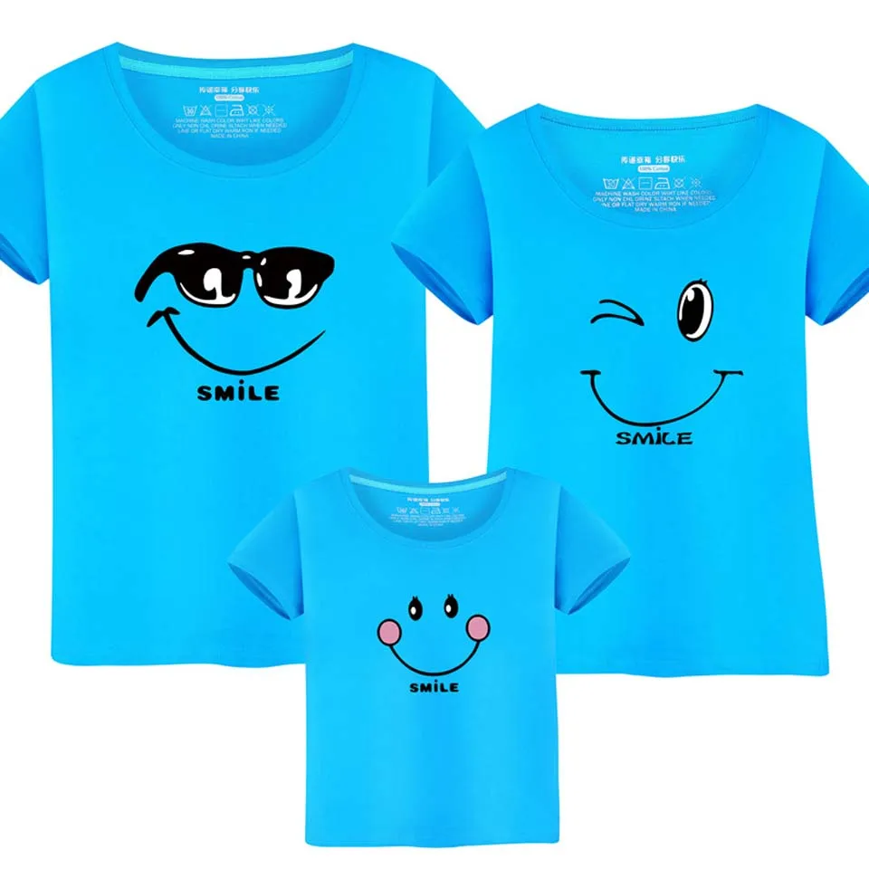

2018 Top Family Look Summer Family Matching Clothes Cotton Father Son Clothes Short Sleeve Family Matching Shirts 14 Colors