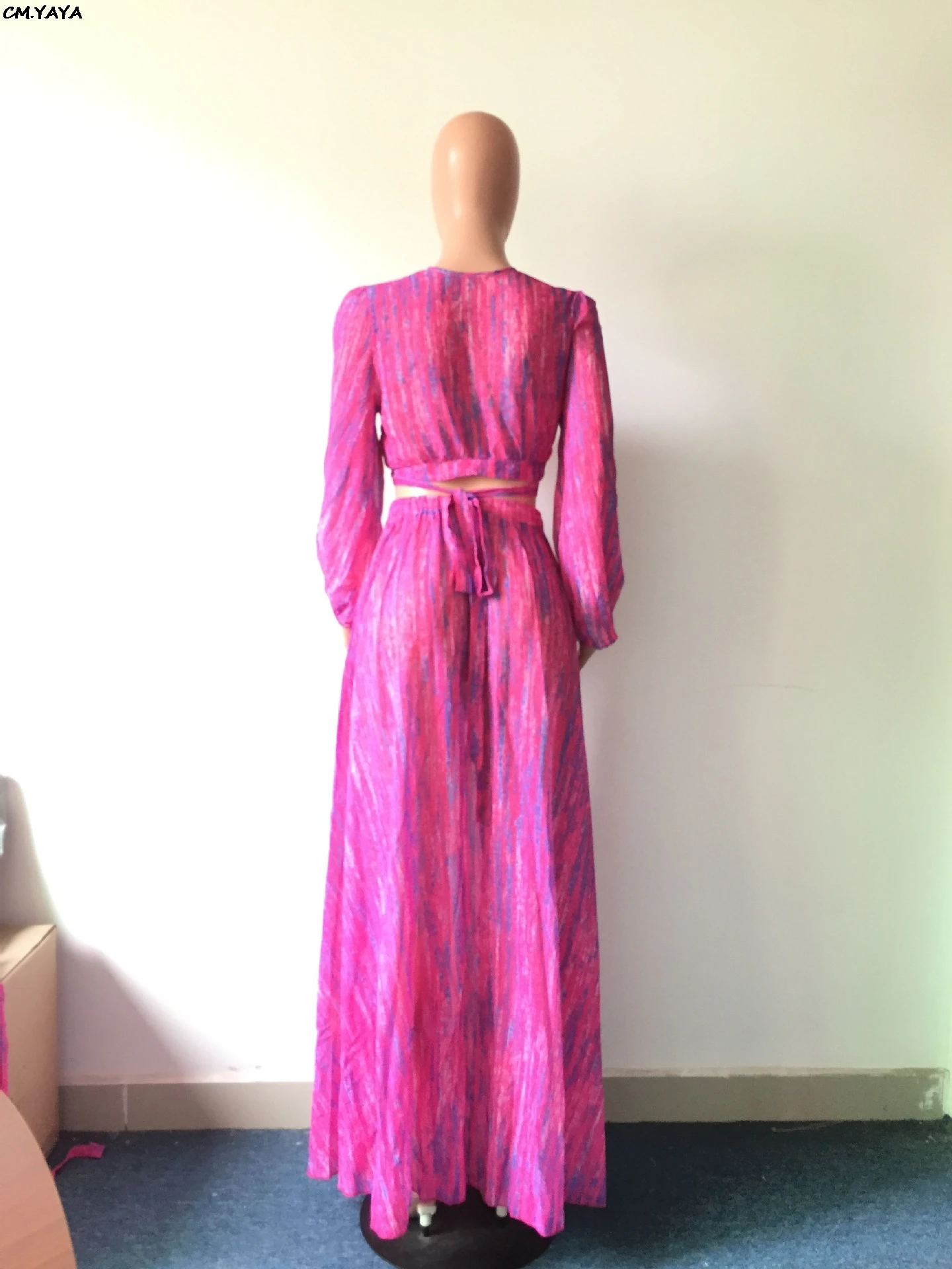 Женский костюм-двойка летний укороченный костюм из двух предметов с принтом в