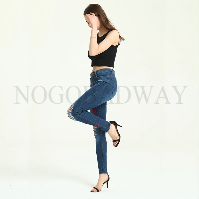 Женские рваные джинсы с цветочной вышивкой Стрейчевые джинсовые брюки большого