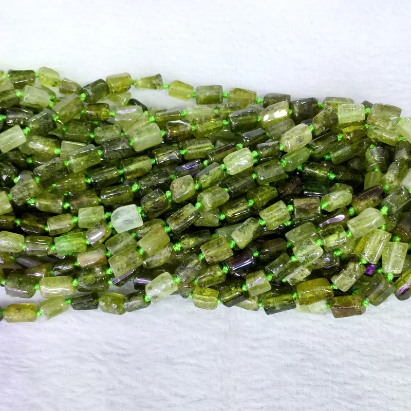 Натуральный зеленый гранат цаворит Demantoid самородок свободной формы свободные Гладкие бусины 6-8 мм 05387