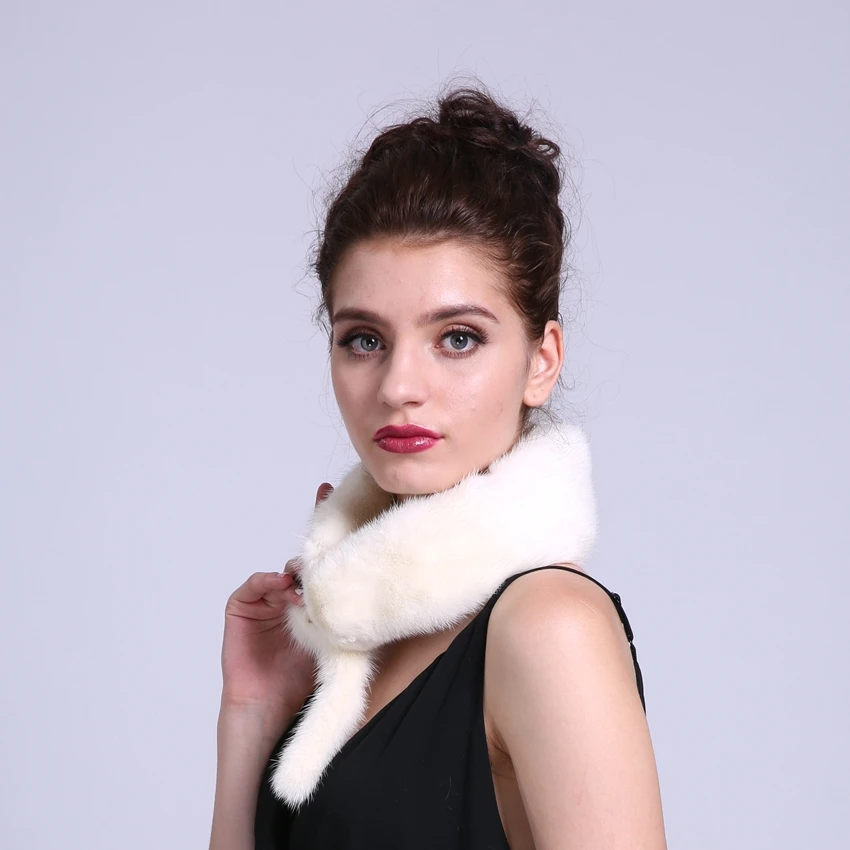 Женский шарф-воротник из натурального меха норки простой однотонный белый