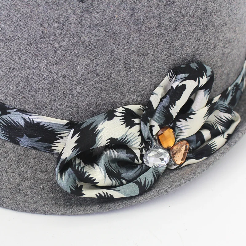 Кепка с цветами фламенко осенняя и зимняя тремя модная женская кепка популярная