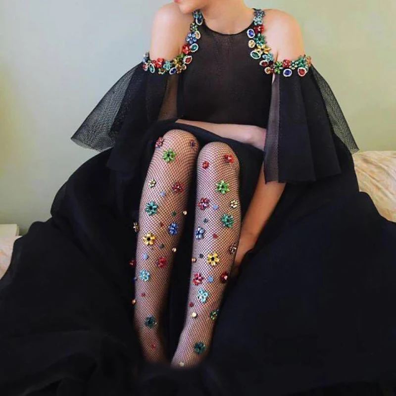 Розово-красный стеклянный кристалл в форме капли пришивные стразы с золотом и