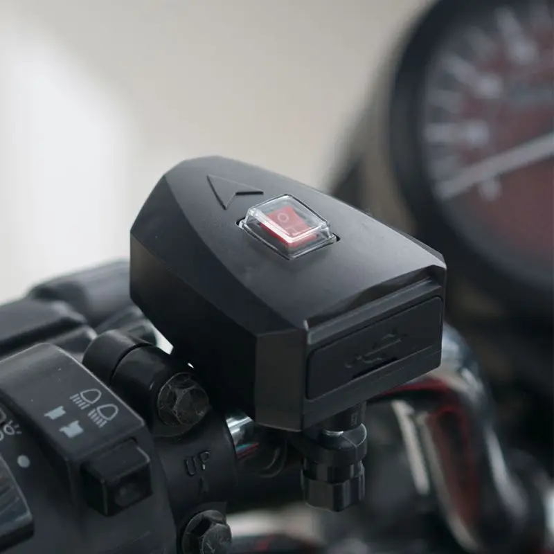 Оптовая продажа 10V 80V мотоциклов 2.4A Dual USB Водонепроницаемый Мощность Зарядное
