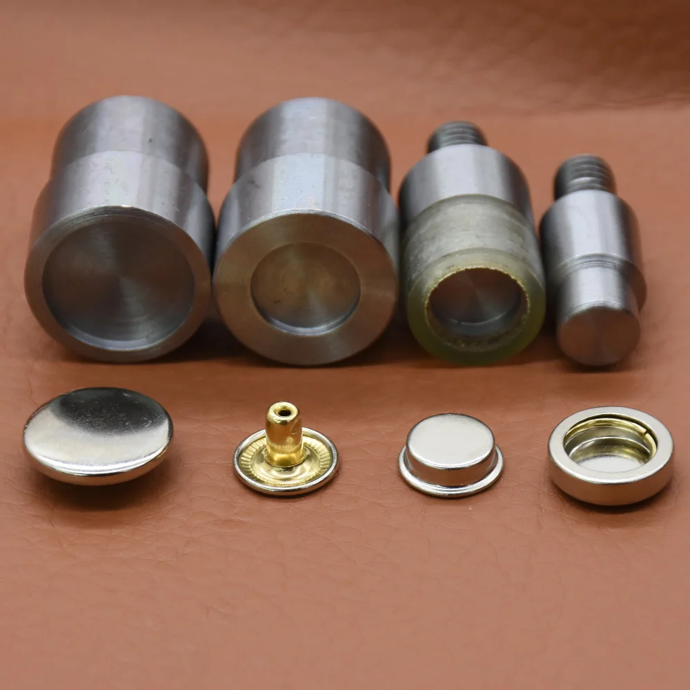 20 наборов кнопок и формы. Машина для ручного нажатия на кнопки. Зубчатая