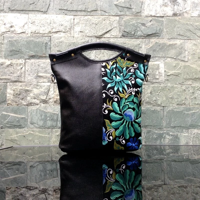 Женская сумка из натуральной кожи с вышитыми цветами винтажная мессенджер на