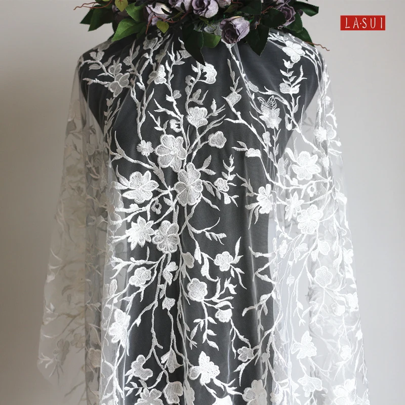 

LASUI off white wedding dress lace embroidery handmade DIY fabric fashion clothing decorative materials X0211