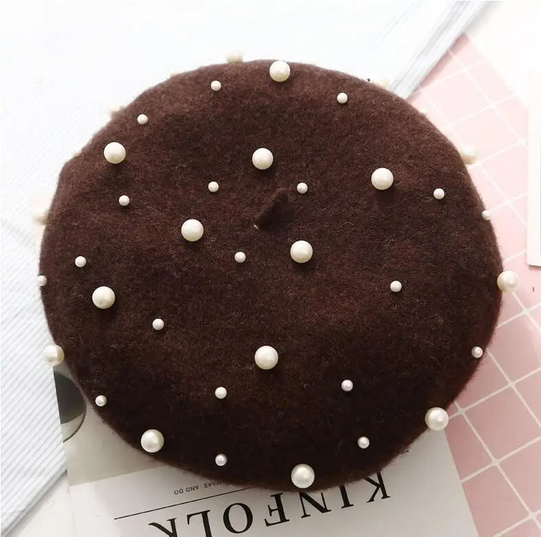 coffee Модные шерстяные Зимние береты для женщин Роскошные Жемчужные заклепки в стиле ретро кашемировый теплый элегантный берет для девочек плоские шапки - Цвет: coffee