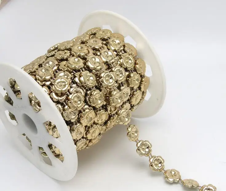 20 ярдов клевер цветок бусины кисточкой УФ покрытием цепь отделка для шитья Apperal