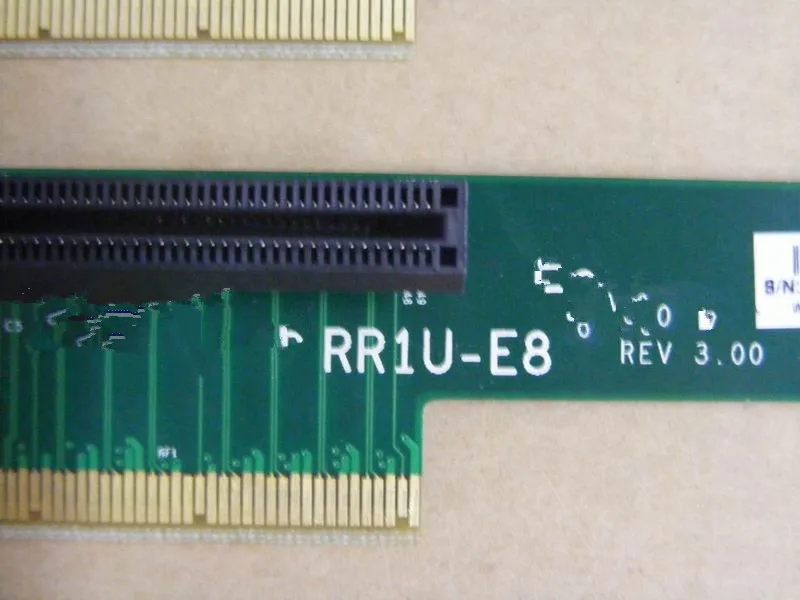 1U сервер с 8 переходными картами|Карты видео- и ТВ-тюнеров| |