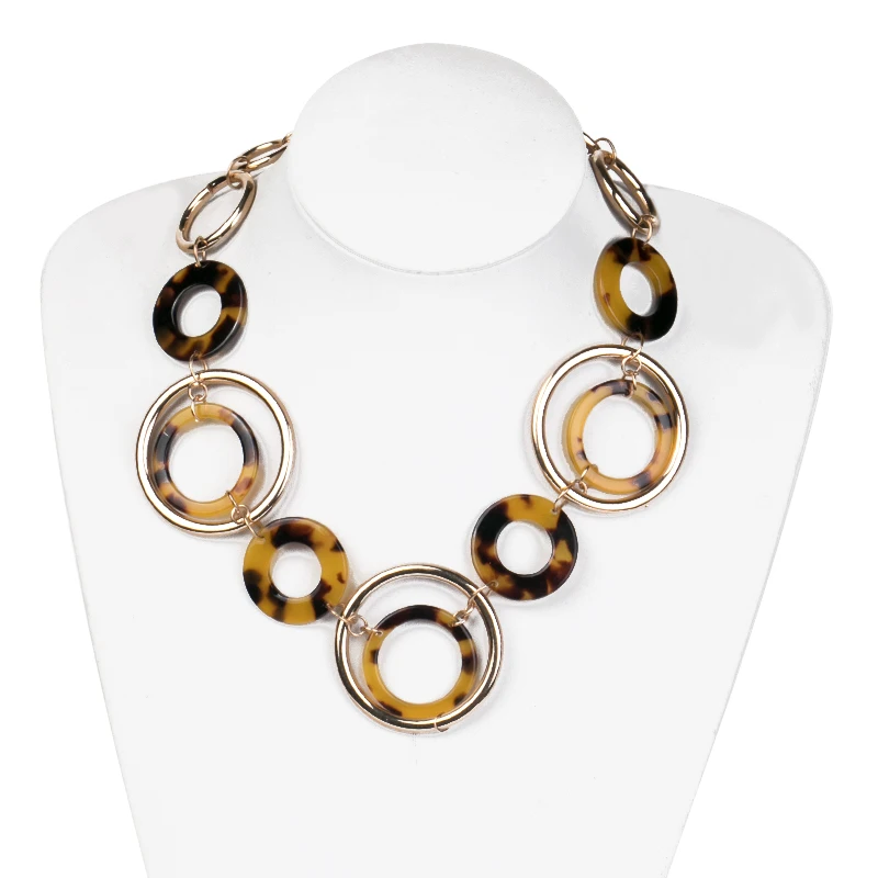 Long Gold Metal Chains Fashion Big Necklace Women Round Geometric Acrylic Designer Vintage Necklaces for Girls Jewelry Wholesale