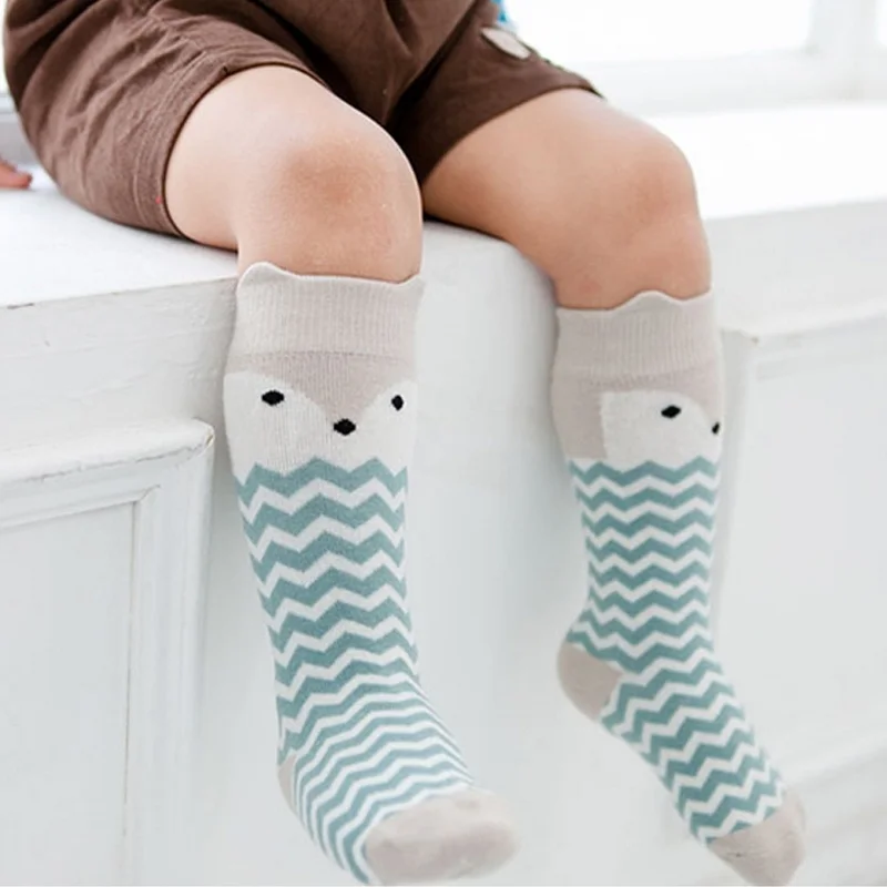 Детские носки хлопковые до колена теплые мягкие нескользящие с героями