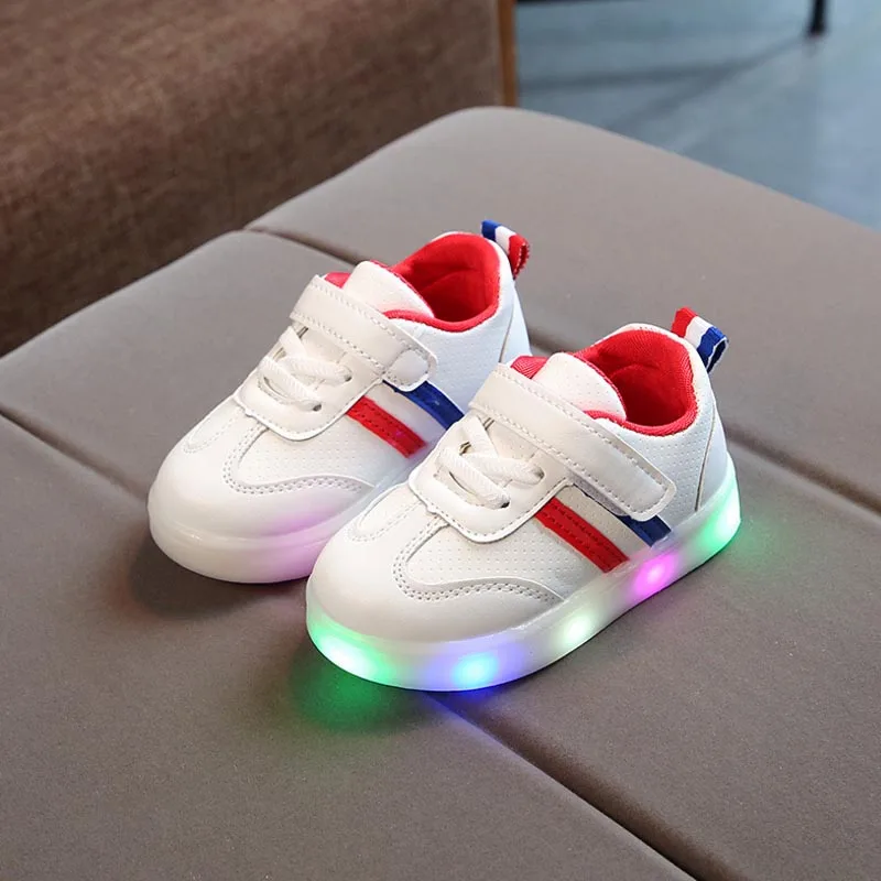 2018 New Spring Children LED Flash Sneakers Kids Fashion Luminous Light Soft Sport Shoes Girls Boys Breathable Toddler | Детская одежда