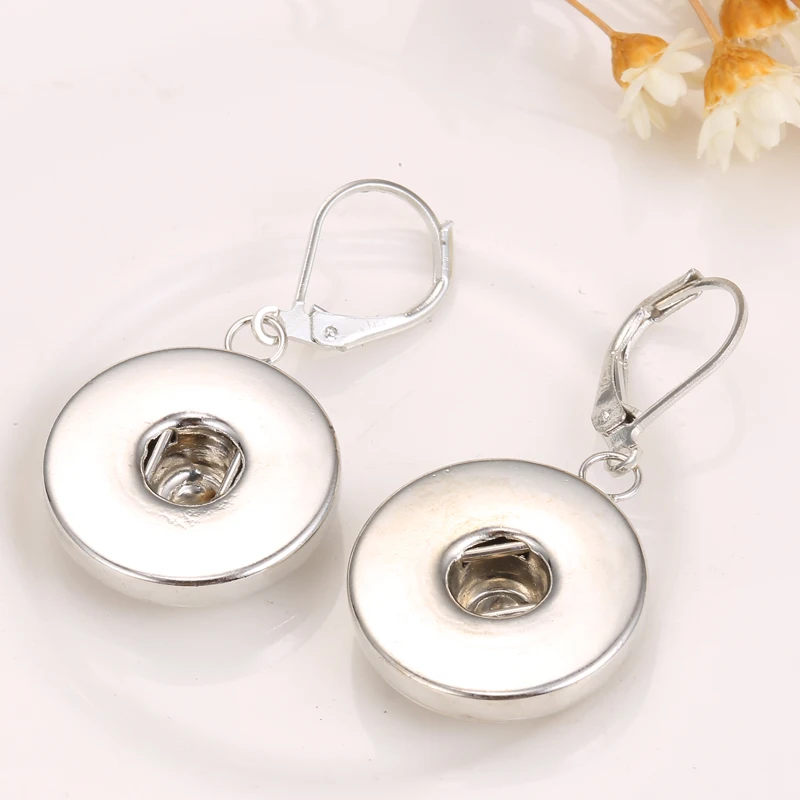 Новый 18 мм кнопки ювелирные изделия оснастки Серьги простой посеребренные