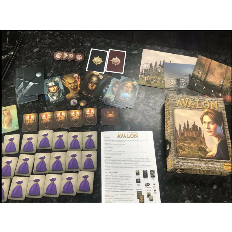 Интерактивная настольная игра на английском языке The Resistance Avalon inye Family карта