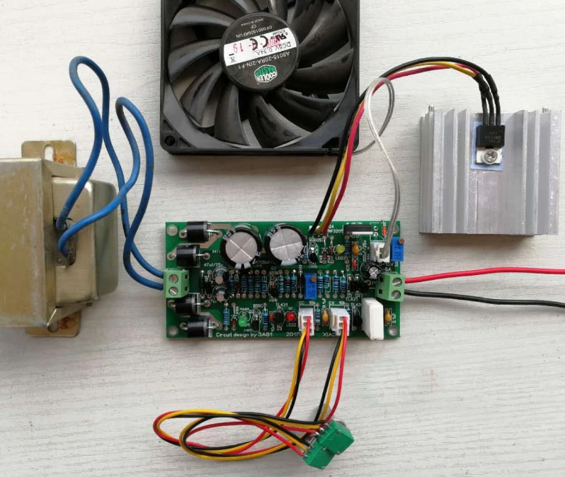 Линейный источник питания постоянного тока с регулируемым напряжением 0 15 в 5 В 12