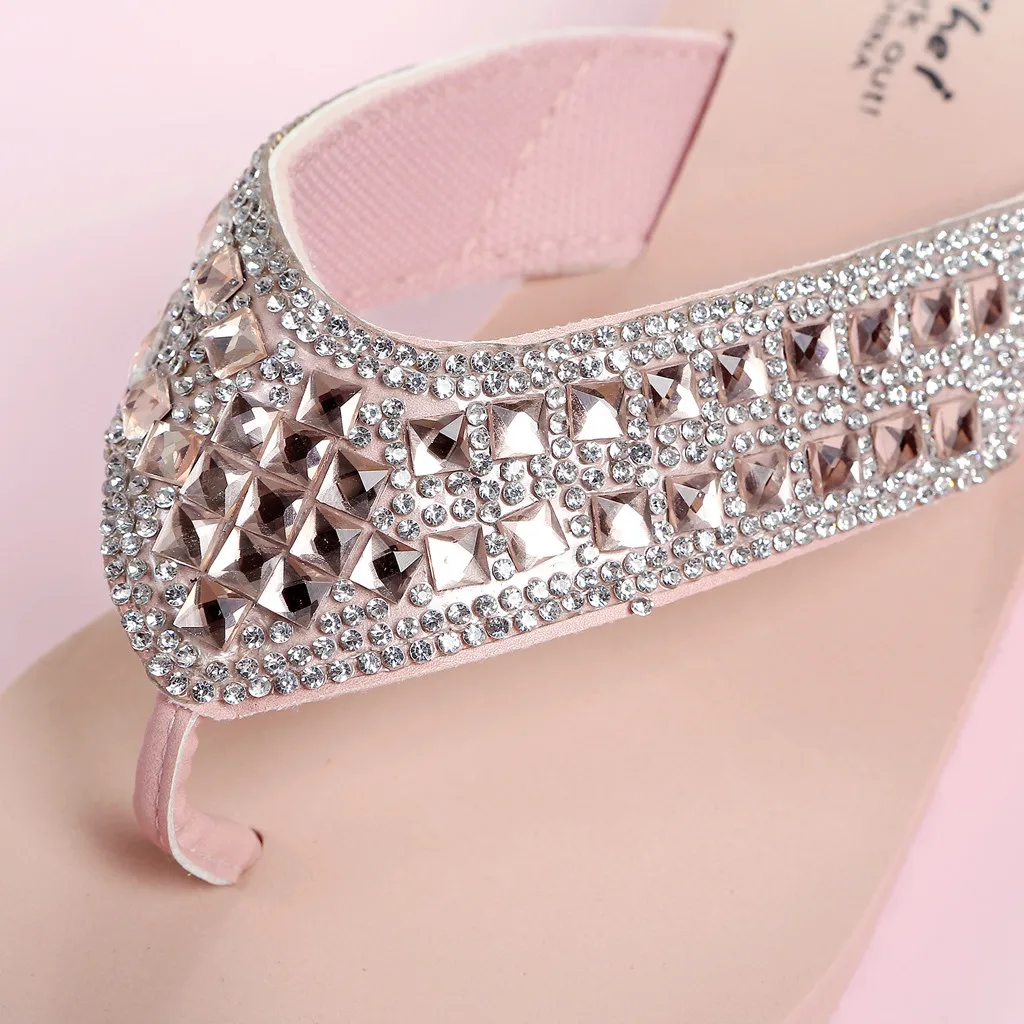 Сандалии женские на танкетке летние тапочки модные шлепанцы женская