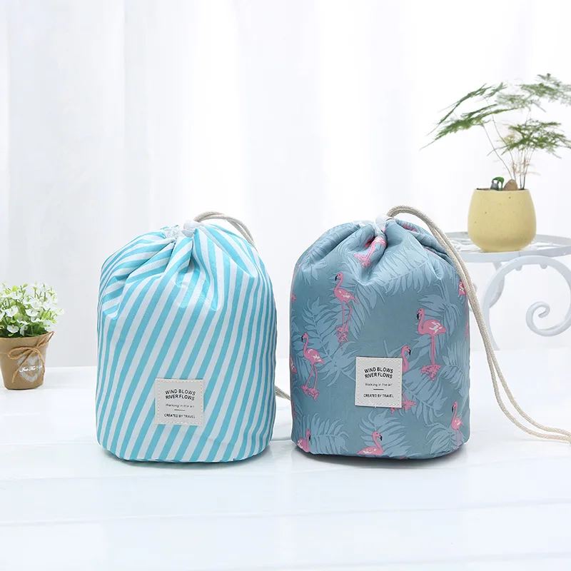 

2019 New Women Makeup Bag Cosmetic Bag Travel Make Up Organizer Female Storage Toiletry Kit Case Lady Organizer Bolsas Feminina