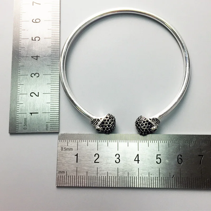 Черные браслеты с черепом для женщин и мужчин серебряные модные кубическим