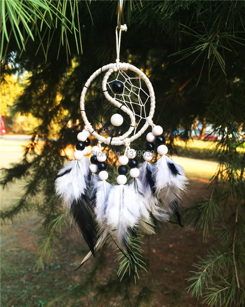 

New fashion originality Hot black and white Dreamcatcher Wind Chimes Indian Style Feather Pendant Dream Catcher Gift