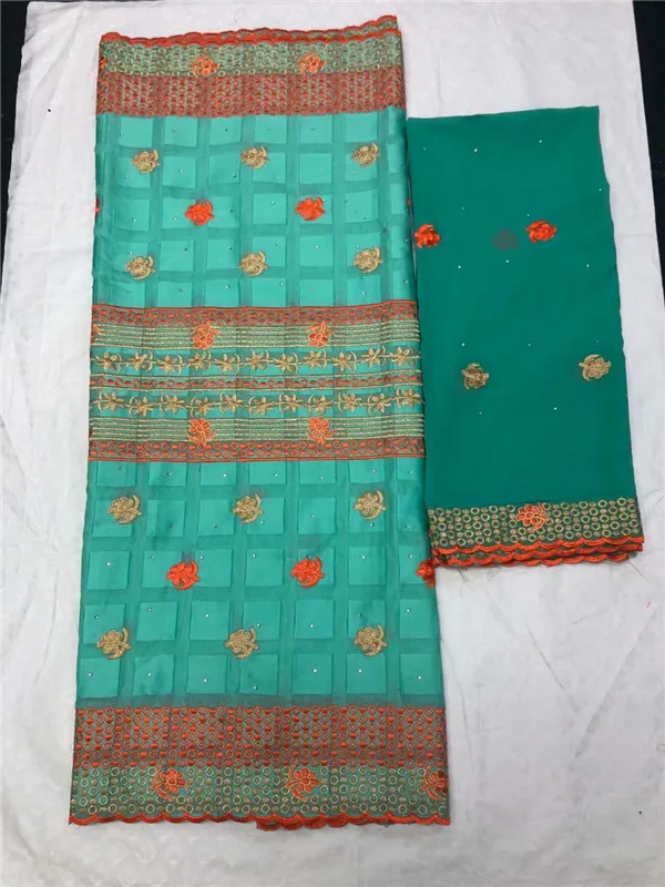 100% хлопок Ткань Цветы Вышивка со стразами для платья 5 + 2yds Швейцарский тюль