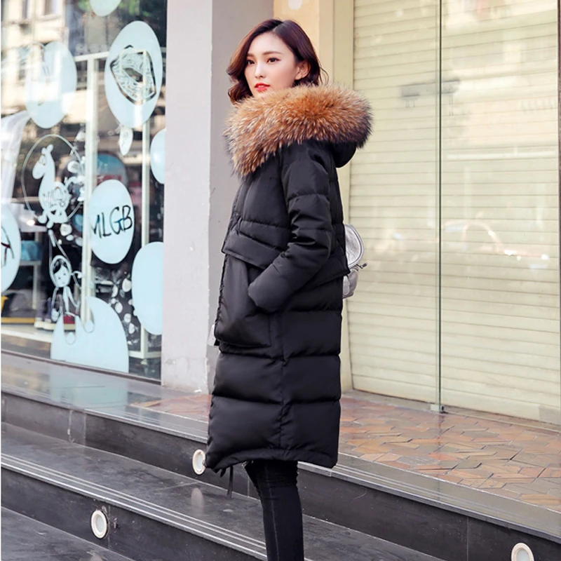 2017 зимние пальто женские куртки большой натуральный мех енота меховой воротник
