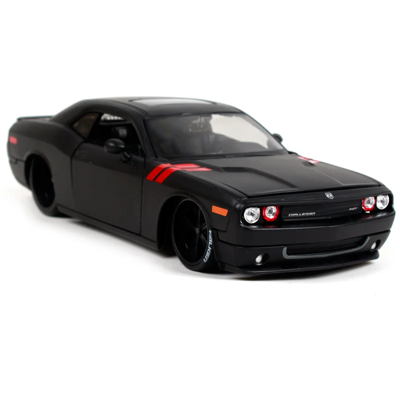 

Maisto 1:24 2008 Dodge Challenger Sports Car Static Die Cast Vehicles Collectible Model Car Toys