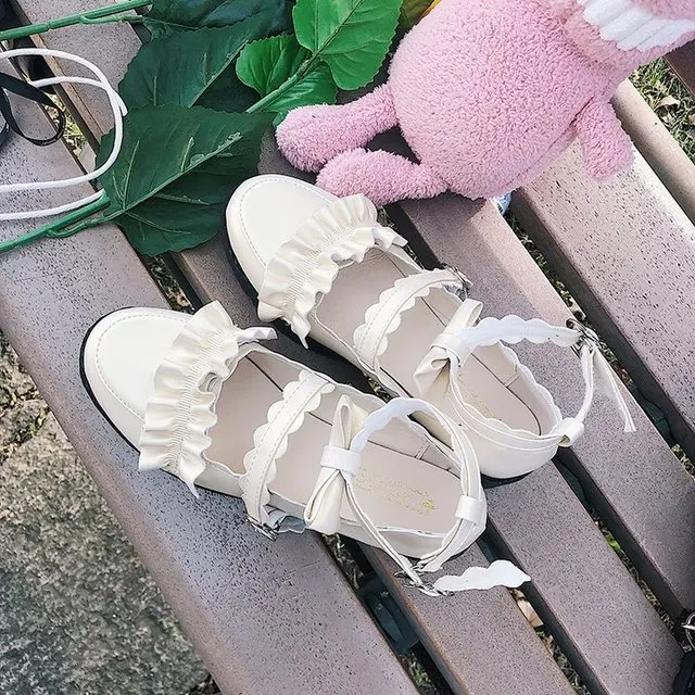 Женская обувь в японском стиле сезон весна осень кружевная на каблуке с круглым