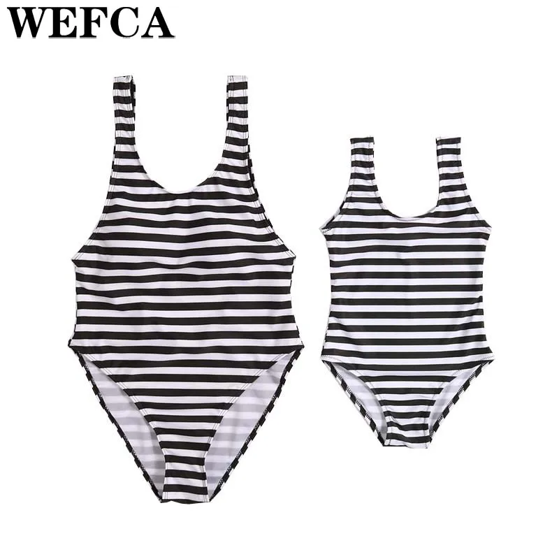 Классический купальник в черно-белую полоску одинаковые купальники для семьи